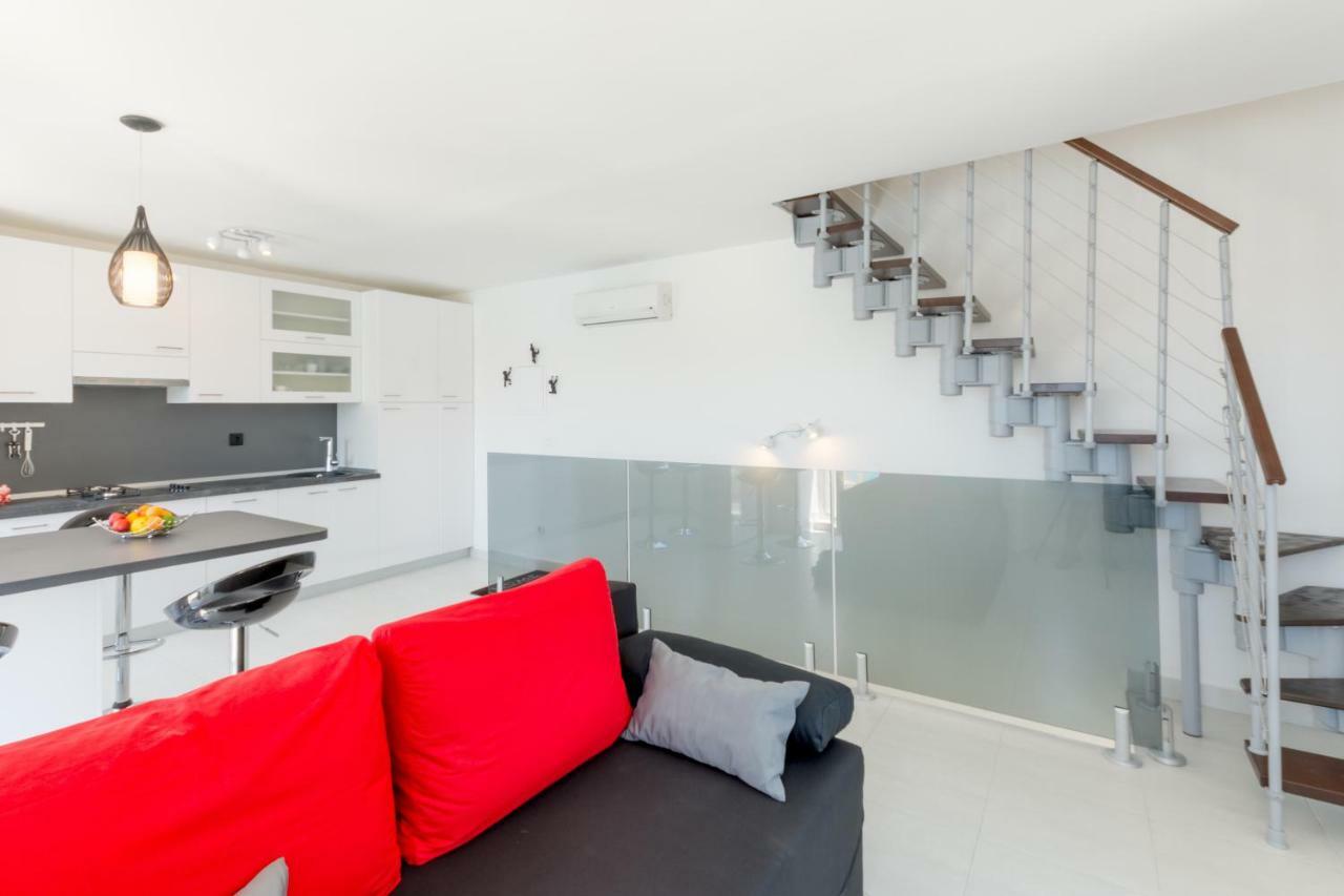 Apartment Barbara Supetar Εξωτερικό φωτογραφία