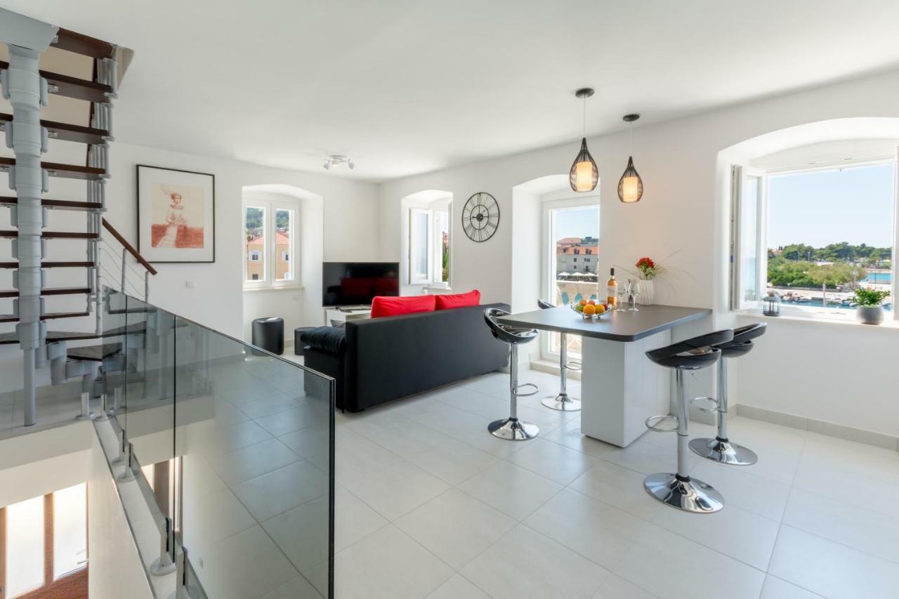 Apartment Barbara Supetar Εξωτερικό φωτογραφία