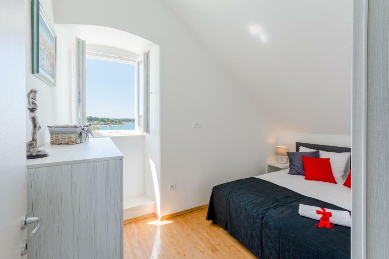 Apartment Barbara Supetar Εξωτερικό φωτογραφία